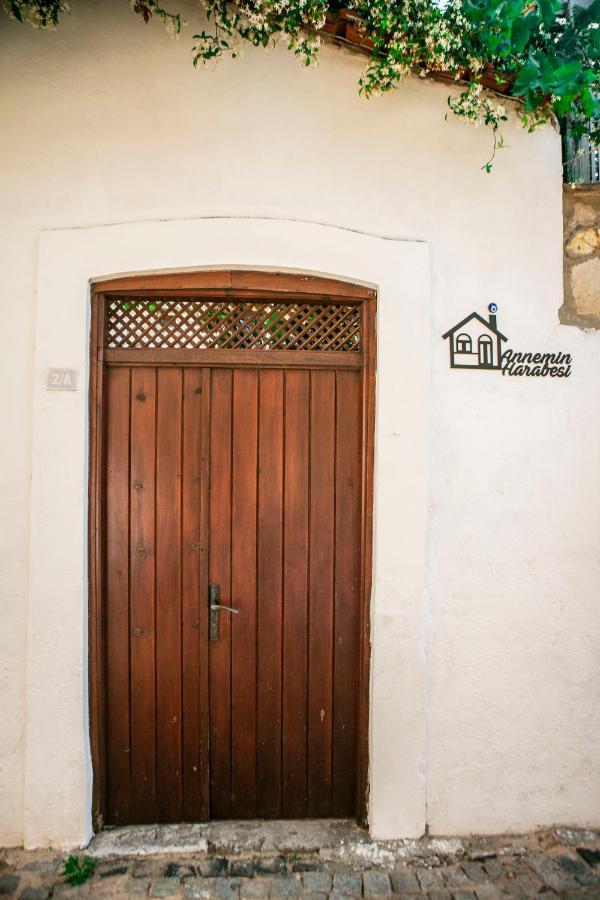Annemin Harabesi Otel Çeşme Exterior foto