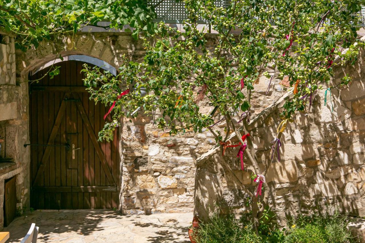 Annemin Harabesi Otel Çeşme Exterior foto